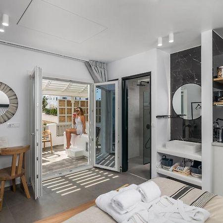 آداماس Orama Suites Milos المظهر الخارجي الصورة