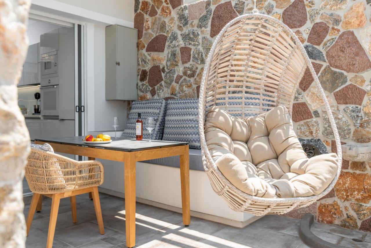 آداماس Orama Suites Milos المظهر الخارجي الصورة