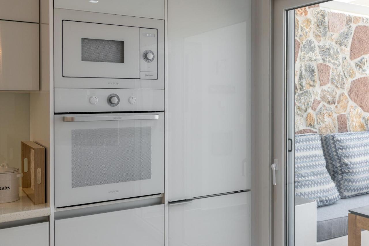 آداماس Orama Suites Milos المظهر الخارجي الصورة