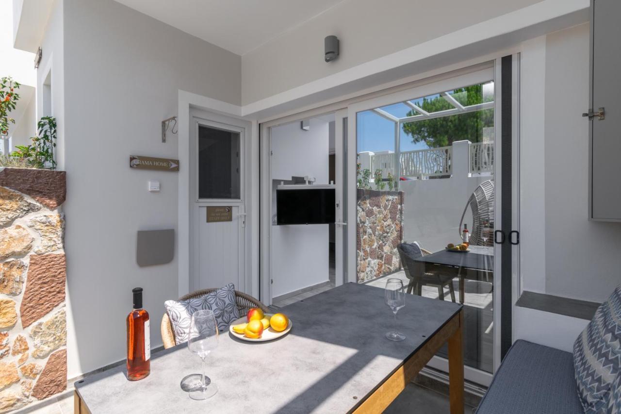 آداماس Orama Suites Milos المظهر الخارجي الصورة
