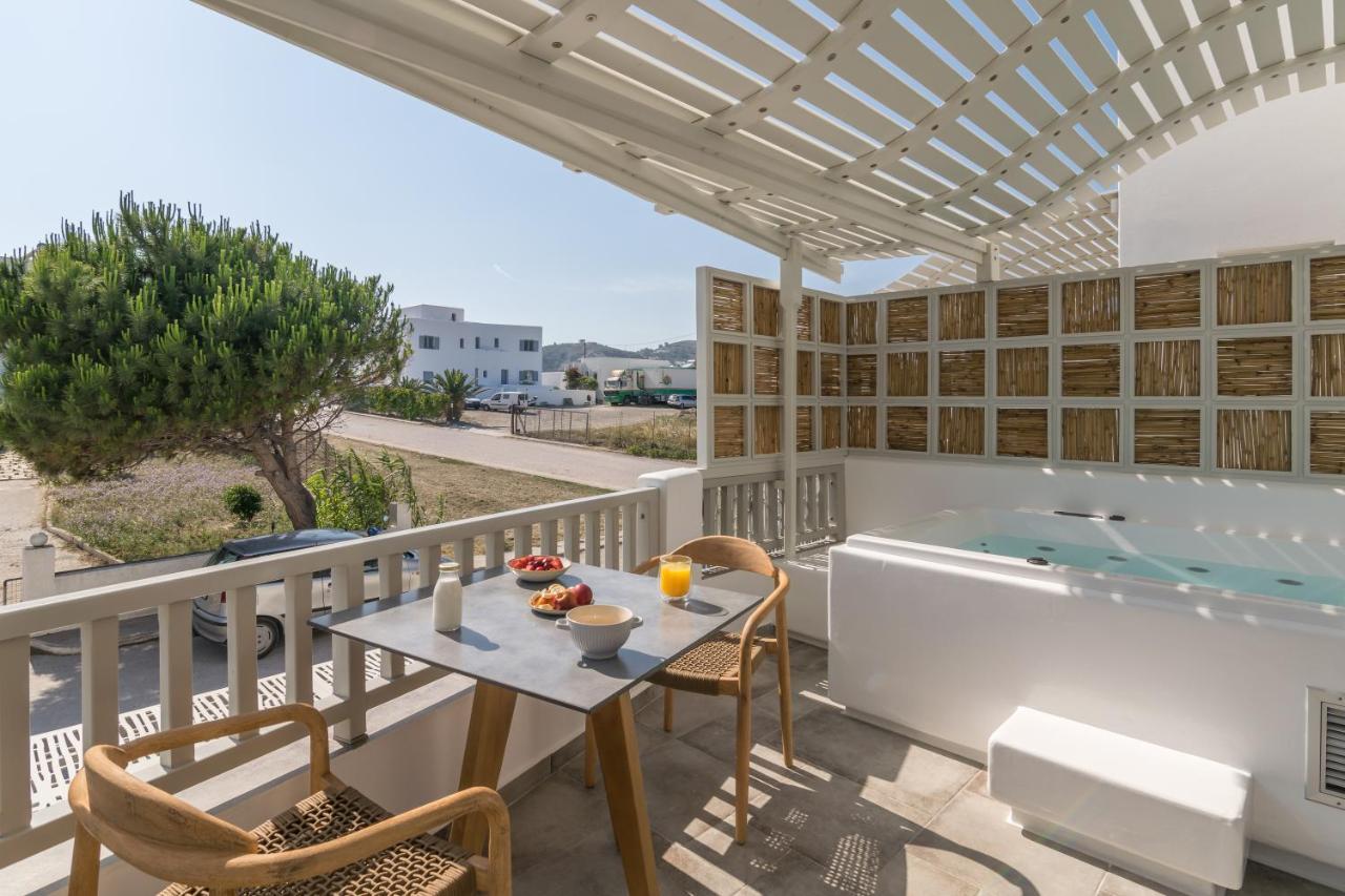 آداماس Orama Suites Milos المظهر الخارجي الصورة